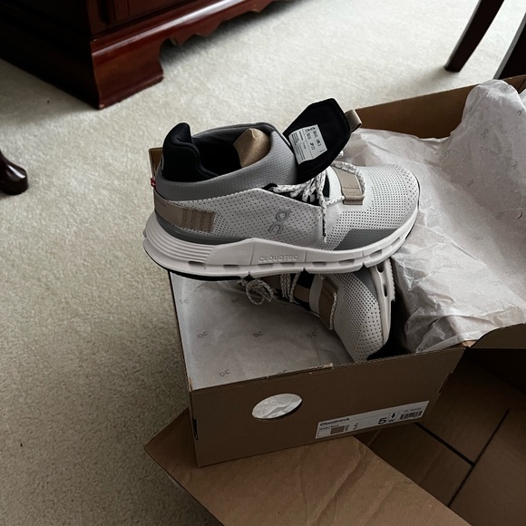 On Cloudnova running shoes - Picture 7 of 13